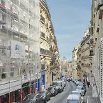 Champs-Elysees 2 Bedrooms Haussman Luxury Appart