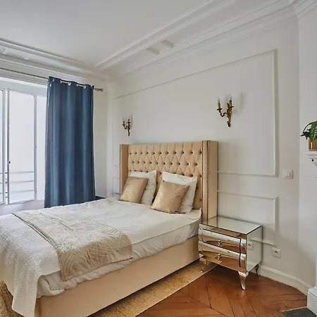Champs-elysees 2 Bedrooms Haussman Luxury * Paris