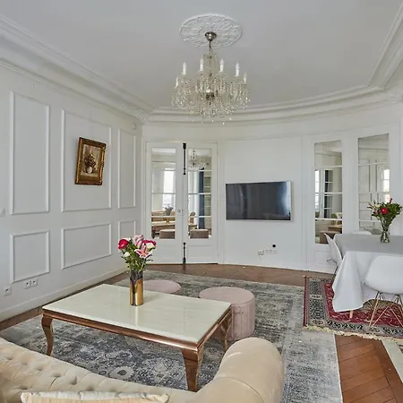 Champs-elysees 2 Bedrooms Haussman Luxury Parigi